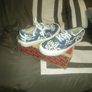 Vans shoes